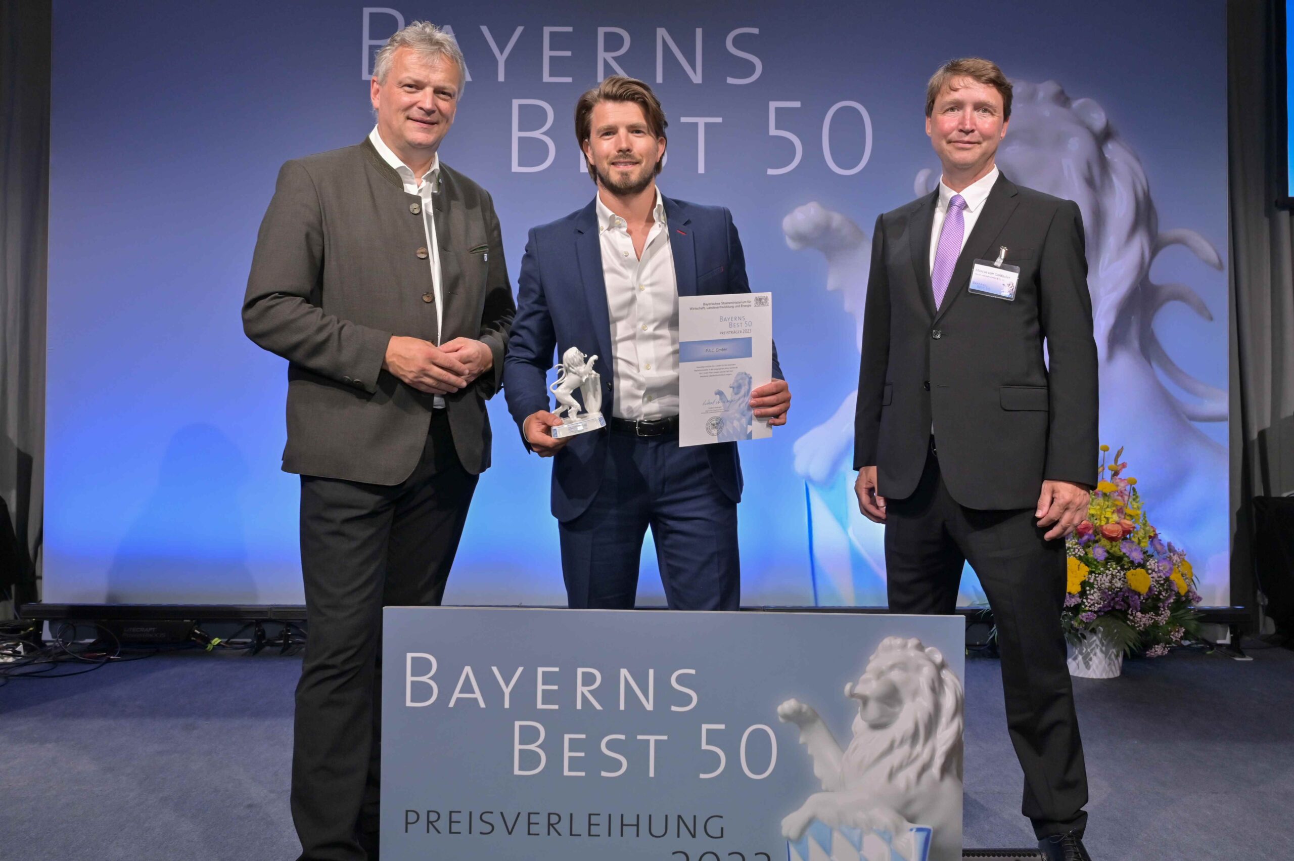 Preisverleihung Bayerns Best 50 an P.A.C. - Lukas Weimann